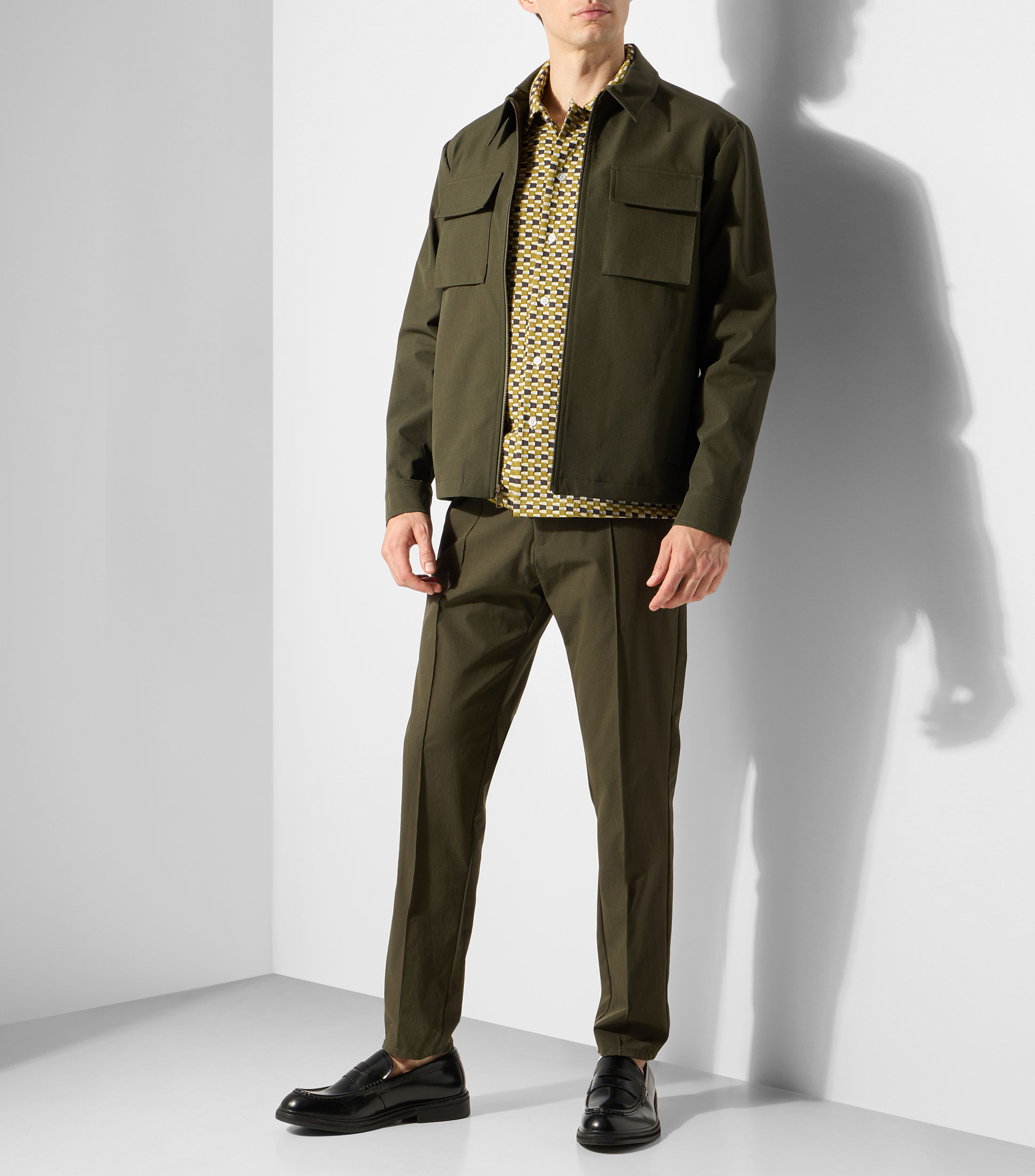 Pantalón casual Hombre
